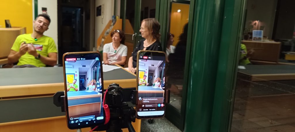 live con 2 smartphone